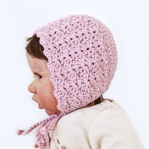 Parisian crochet baby bonnet
