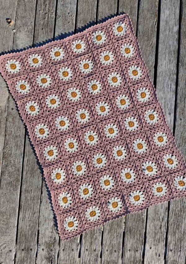 Daisy Square baby Blanket